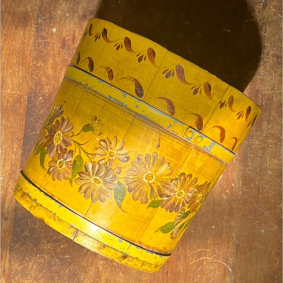 SOLD Folk Art Hand Painted Wooden Bucket Antique Sap Bucket Primitive Shaker Box - Picture 10 of 10
